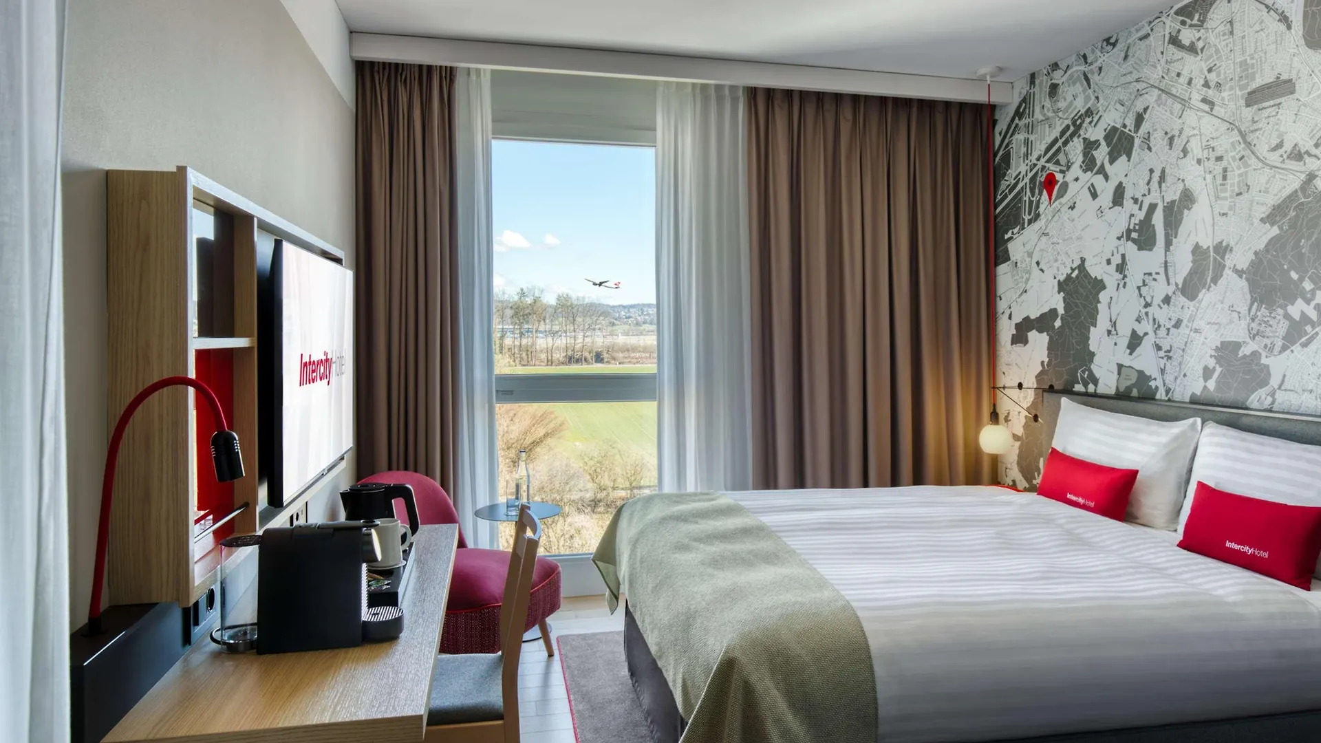 Intercityhotel Zuerich Airport Рюмланг