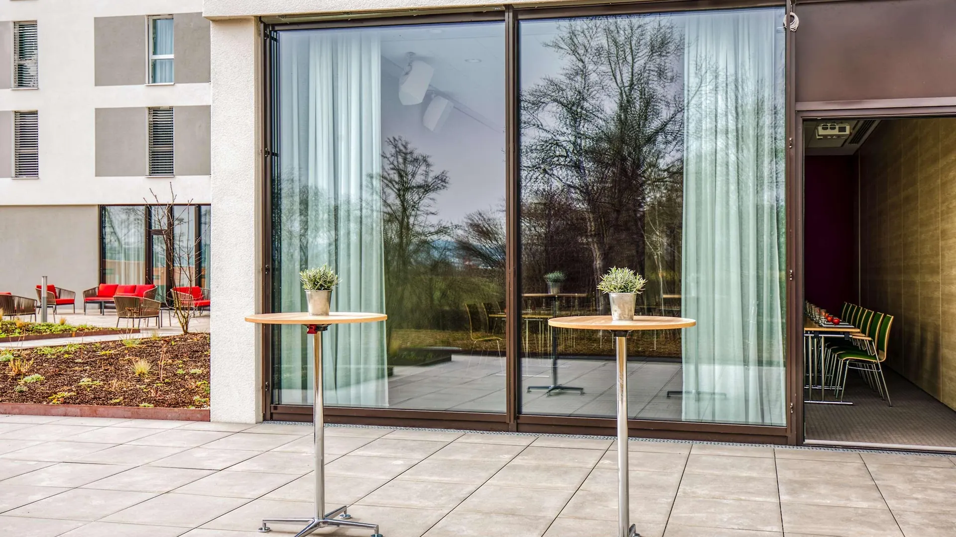 Intercityhotel Zuerich Airport Рюмланг Отель